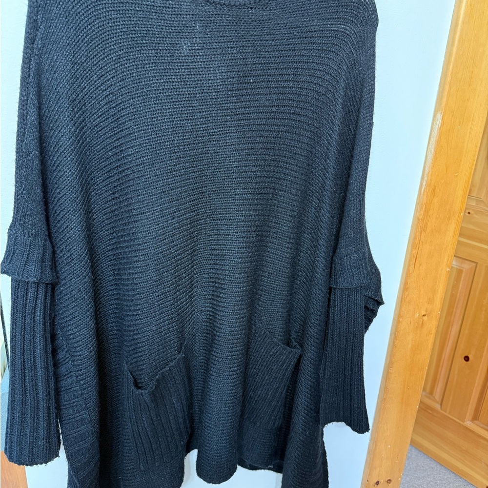 Design Lab Black Sweater - Picture 2 of 6